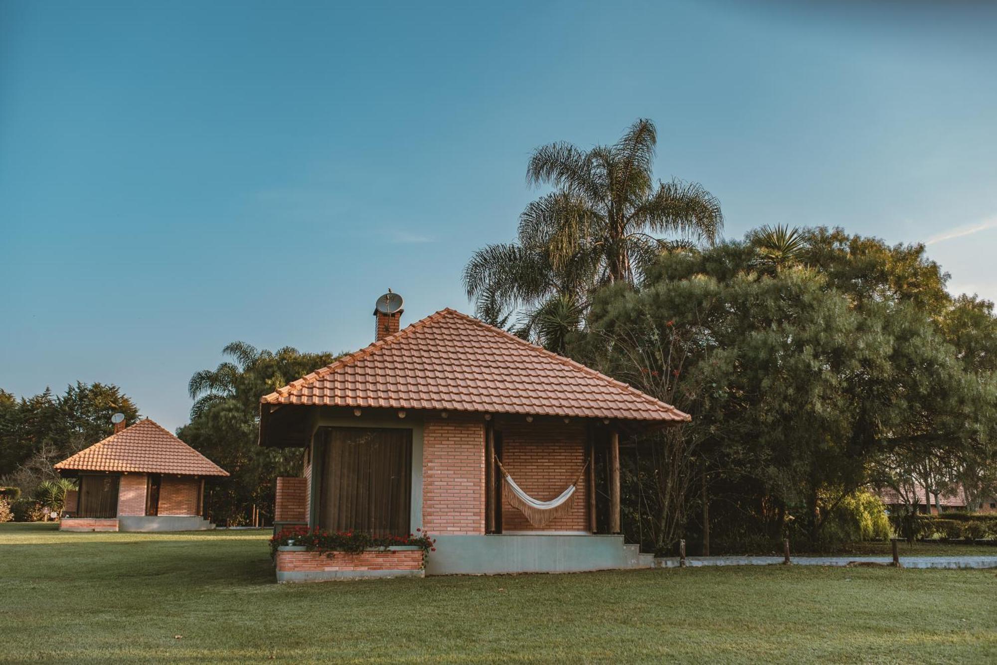 Vira Charme Resort Fernandes Pinheiro Exterior photo