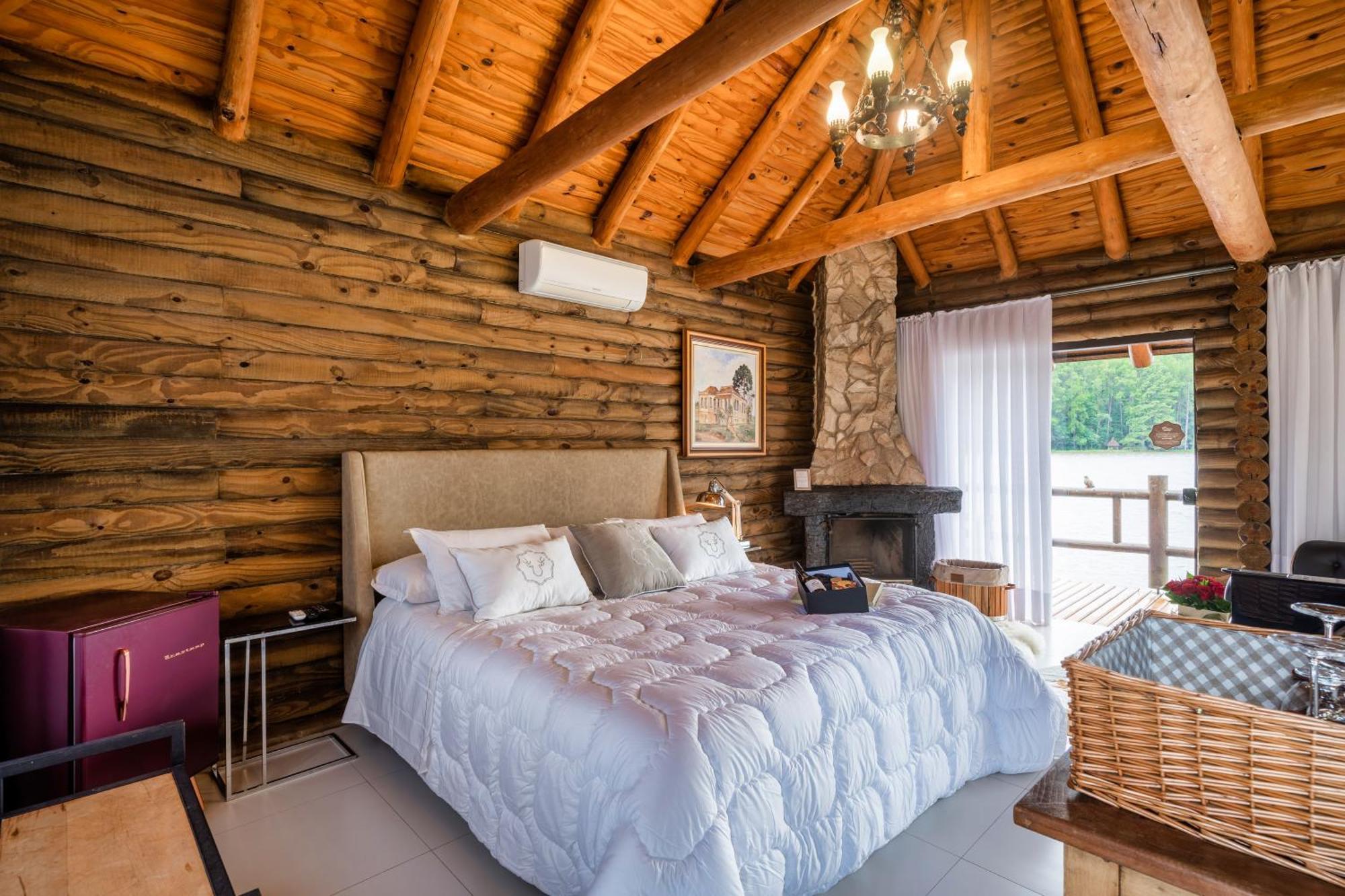 Vira Charme Resort Fernandes Pinheiro Exterior photo